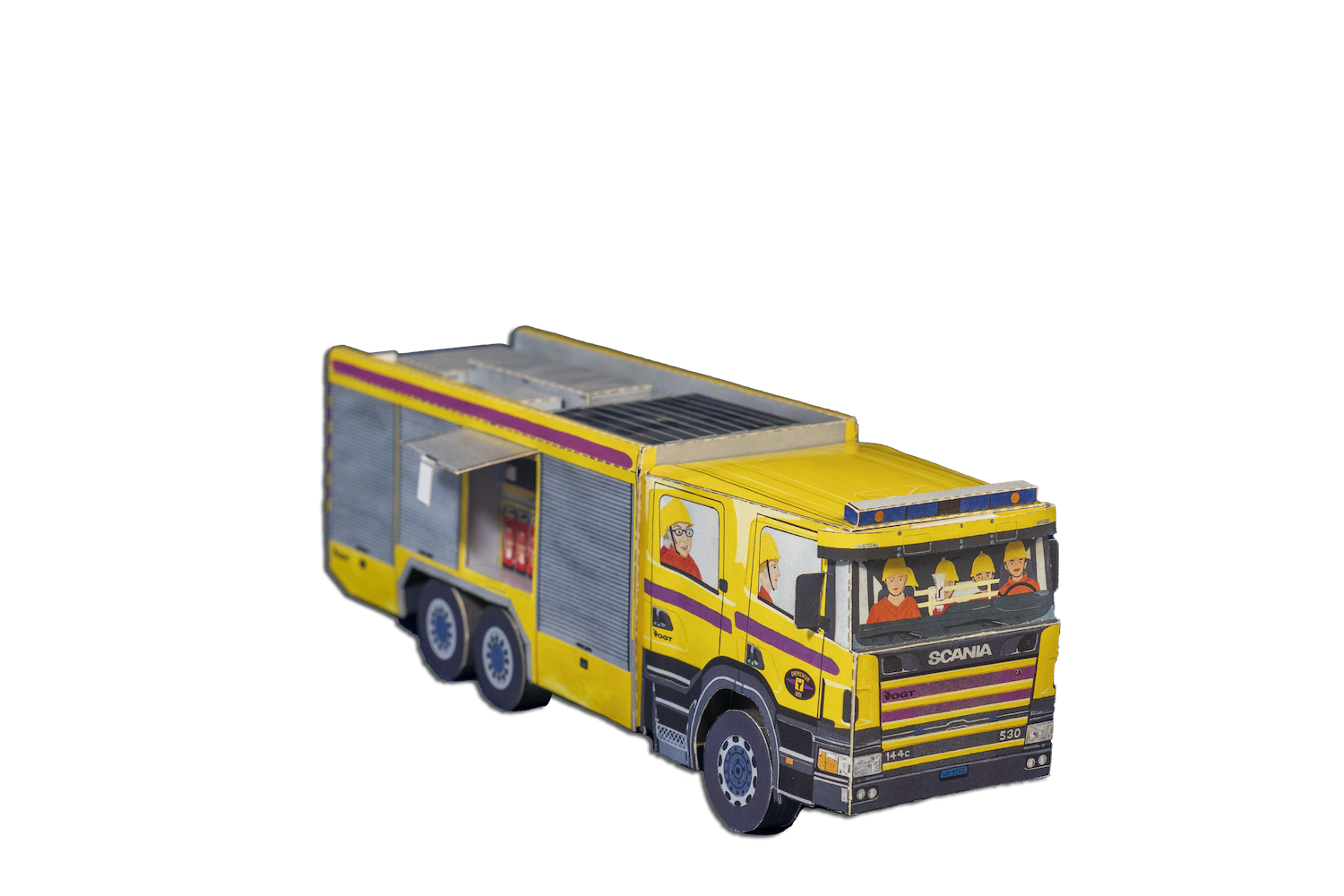 Kartonmodell des Feuerwehrautos